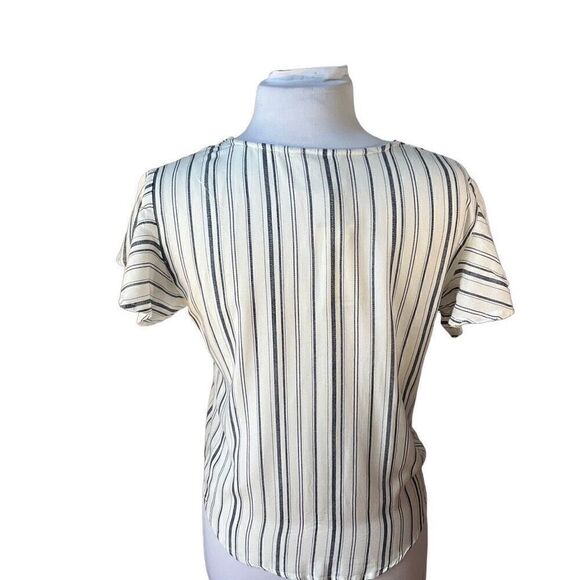 Sim and Sam NWT Tie Waist Flutter Sleeve Button Up, Large. Ivory, Navy coastal - Picture 7 of 16